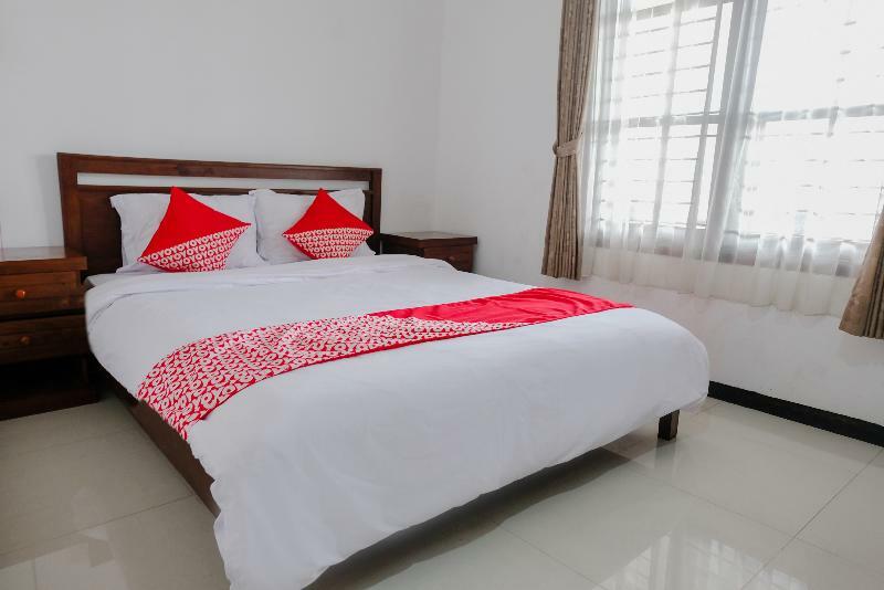 Oyo 350 D' Maktab Homestay Syariah Malang Exterior foto