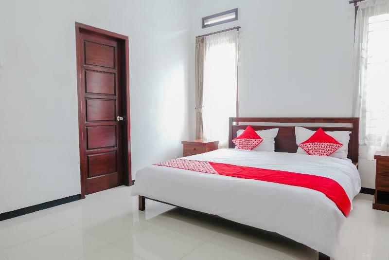Oyo 350 D' Maktab Homestay Syariah Malang Exterior foto
