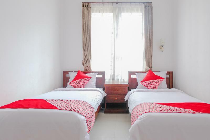 Oyo 350 D' Maktab Homestay Syariah Malang Exterior foto
